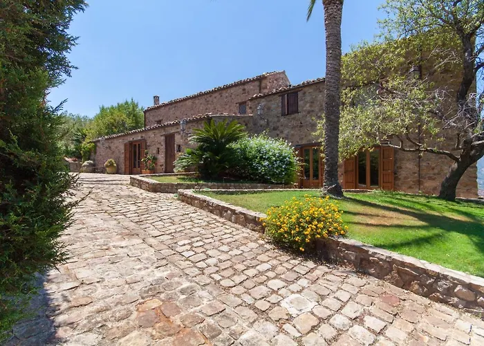 וילה Relax At The Swimming Pool By Wonderful Italy *