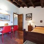 ヴィラ Relax At The Swimming Pool By Wonderful Italy *