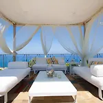 Relax At The Swimming Pool By Wonderful Italy ヴィラ