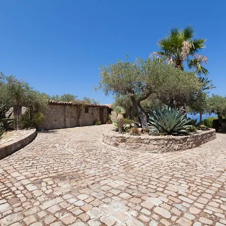 Relax At The Swimming Pool By Wonderful Italy Villa